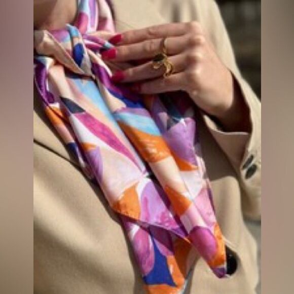 Colorful floral Scarf H3 - Picture 4 of 7